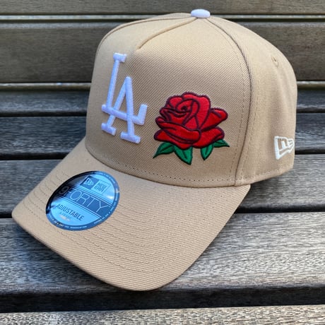 海外限定 Newera ニューエラ 9Forty Aフレーム LA Dodgers ドジャース キャップ バラ RedRose Crest (940-124)