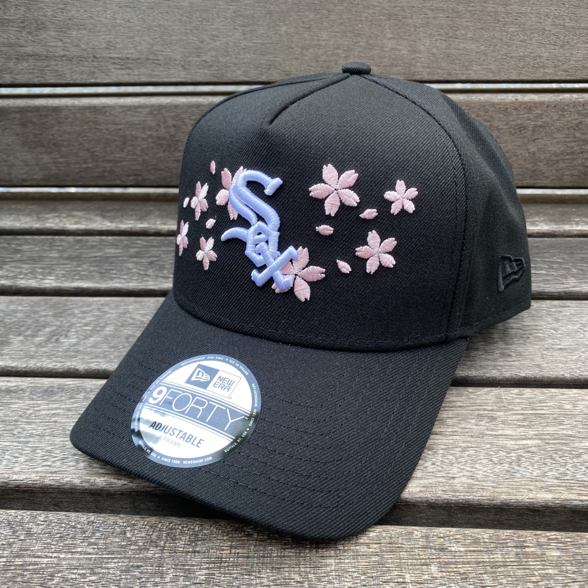 【海外限定】ニューエラ シカゴホワイトソックス 9FORTY Aフレーム ピンク New Era MLB Chicago White Sox 9Forty A-Frame Snapback Cap - Pink