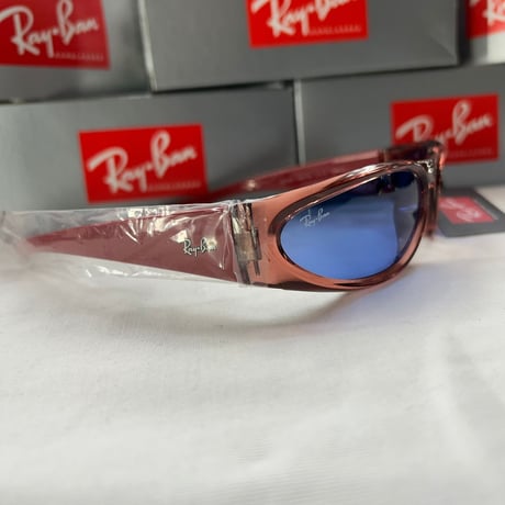 Ray-Ban レイバン RECTANGLE レクタングルシェイプ 透明 ランスペアレントレッド サングラス RB4332 (0RB19)