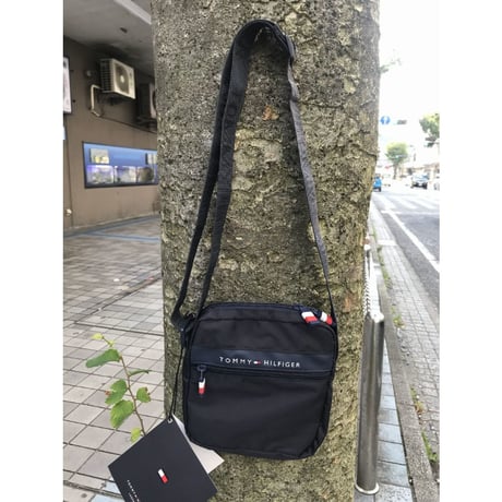 トミーヒルフィガー TOMMY HILFIGER クロスボディ TH MOTO MINI2 斜め掛け ボディバッグ 紺 ショルダー