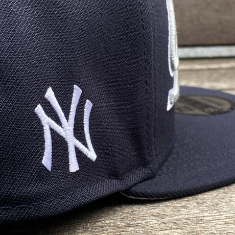 USA限定 9FIFTY ニューエラ MLB ニューヨーク ヤンキース NY Yankees スナップバックキャップ Evergreen Script (950-210)
