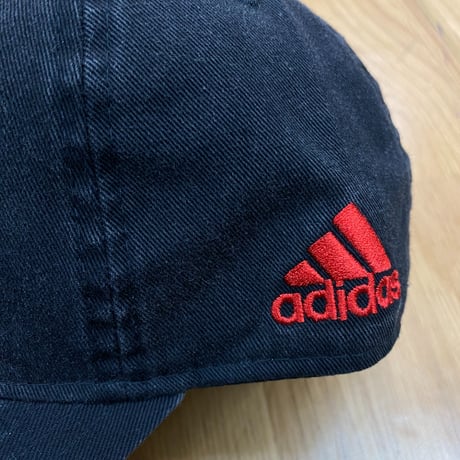 Adidas アディダス Collegiate カレッジエイト カンザス大学 ルイビル ville カージナルス ヴィンテージブラック ローキャップ