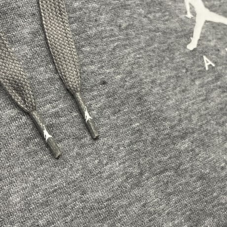 NIKE ナイキ AIR JORDAN エア ジョーダン フリース プルオーバー パーカー グレー 白ロゴ 裏起毛 (NKJH8)