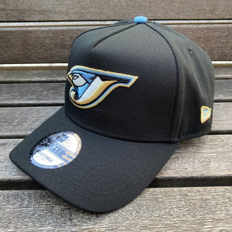 海外限定 Newera ニューエラ 9Forty Aフレーム Jays ブルージェイズ 77-06 30周年記念 ALT キャップ (940-302)