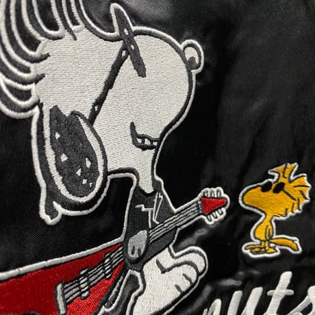 【Yokosuka刺繍入り】スカジャン SUKAJAN スヌーピー Snoopy 黒/銀 Classic Peanuts