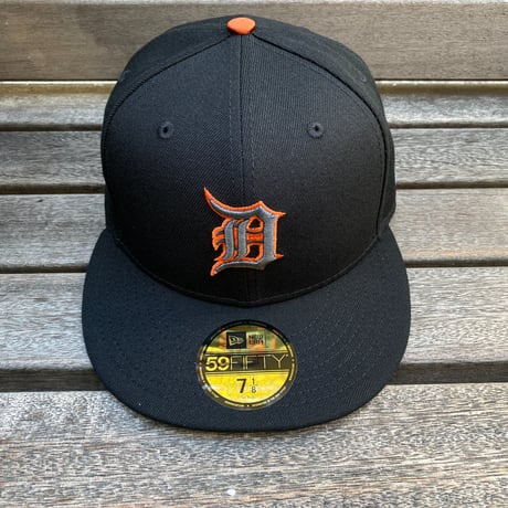 USA限定 ニューエラ DET TIGERS デトロイト タイガース Inflammable サテン 59FIFTY (10-8)
