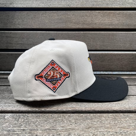 海外限定 Newera ニューエラ 9Forty Aフレーム Orioles ボルチモア オリオールズ キャップ 25周年記念 (940-178)
