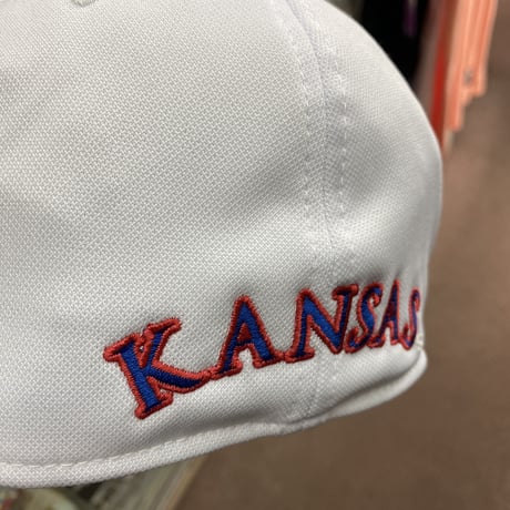 【S/M】 Adidas アディダス Collegiate カンザス大学 カンザス KU ジェイホークス 白 フレックス キャップ