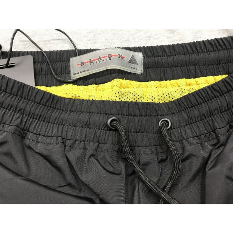 USA限定 BLACK PYRAMID ブラックピラミッド 90's カラーブロック USA限定 BLACK PYRAMID ブラックピラミッド 90's カラーブロック
