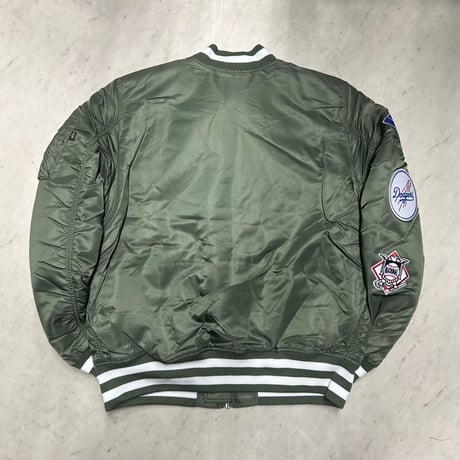 米国仕様 New Era ニューエラ Alpha Industries アルファインダストリーズ MLB LA ドジャース MA-1 ジャケット オリーブ