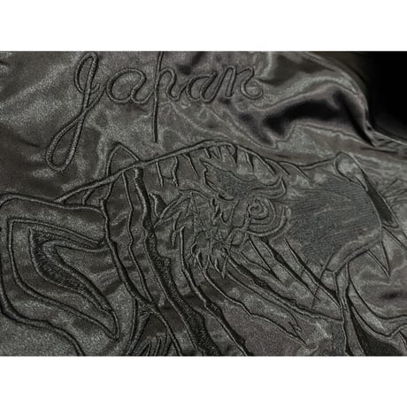 総刺繍 リバーシブル 横須賀発祥 スカジャン 横須賀ジャンパー SUKAJAN サテン 鷹 虎 タイガー 黒 ブラック