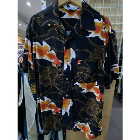 【特別SALE価格】アロハシャツ ALOHA 半袖 ブラック 和柄 きんぎょ 金魚 ハワイアンシャツ RB-18