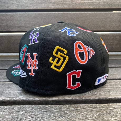 海外仕様 59FIFTY ニューエラ NEWERA 総柄 MLB 限定 Allover Patches キャップ (100-5)