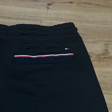 TOMMY HILFIGER USA トミーヒルフィガー 薄手 スウェット ショートパンツ 黒