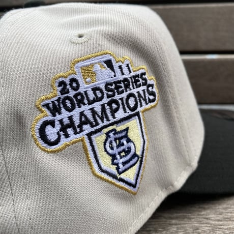 海外限定 Newera ニューエラ 9Forty Aフレーム Cardinals セントルイス カージナルス 2011 WS チャンピオンズ キャップ (940-225)