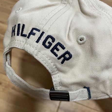 トミーヒルフィガー TOMMY HILFIGER ストラップバック キャップ ベージュ Sフラッグロゴ (2)