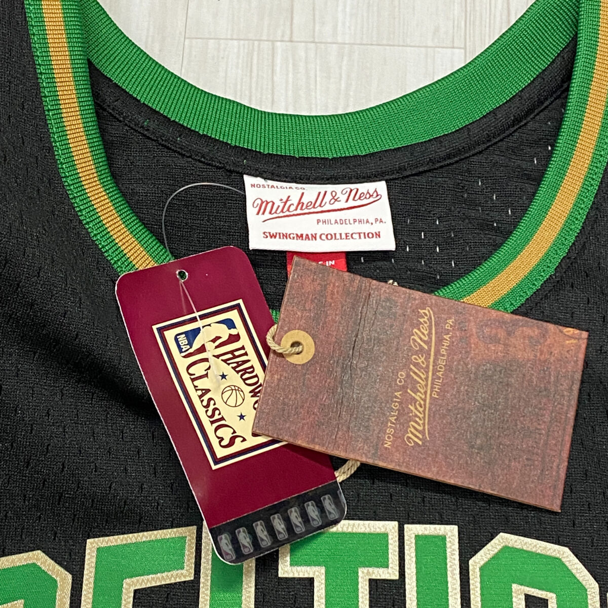 NBA Adidas HWC Celtics Russell バスケシャツ