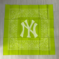 大判バンダナ NY ニューヨーク モノグラム BIGロゴ ペイズリー Monogram Paisley ライムイエロー (BNDN114)
