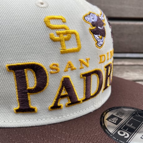 USA限定 9FIFTY ニューエラ MLB サンディエゴ パドレス Padres スナップバックキャップ ARCHIVE (950-242)