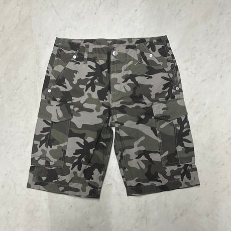 True Religion トゥルーレリジョン Camo Cargo Shorts ブッダパッチ 迷彩 カーゴショートパンツ (SJNS35)
