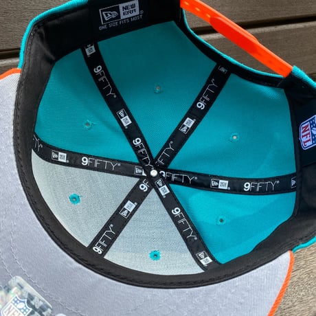 USA限定 9FIFTY ニューエラ NFL ドルフィンズ MIA DOLPHINS スナップバックキャップ 2TONE