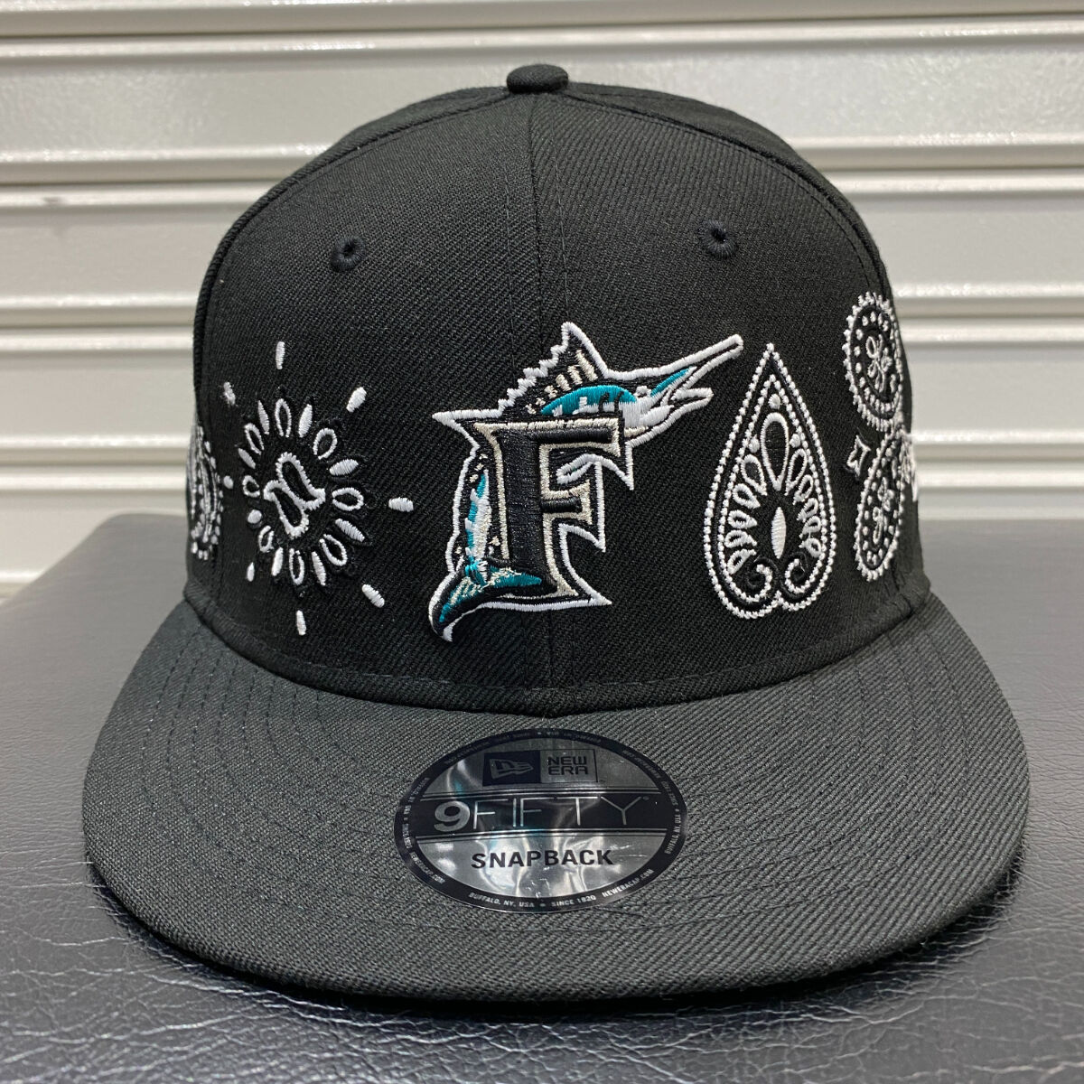 Newera 9forty マイアミマーリンズ ペイズリースナップバック USA限定 Newera ニューエラ 9FIFTY ペイズリー スナップバック