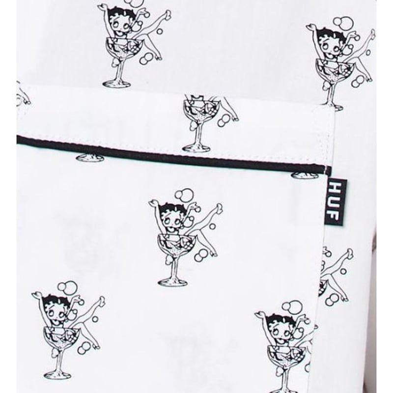 限定 HUF ハフ 半袖 ボタンシャツ パジャマ 総柄 ベティーブープ 限定 HUF ハフ 半袖 ボタンシャツ パジャマ 総柄 ベティーブープ