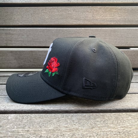 海外限定 Newera ニューエラ 9Forty Aフレーム NY Yankees ヤンキース キャップ バラ Rose Crest (940-152)
