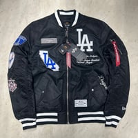 米国仕様 New Era ニューエラ Alpha Industries アルファインダストリーズ MLB LA ドジャース MA-1 ジャケット 黒 (JH-52)