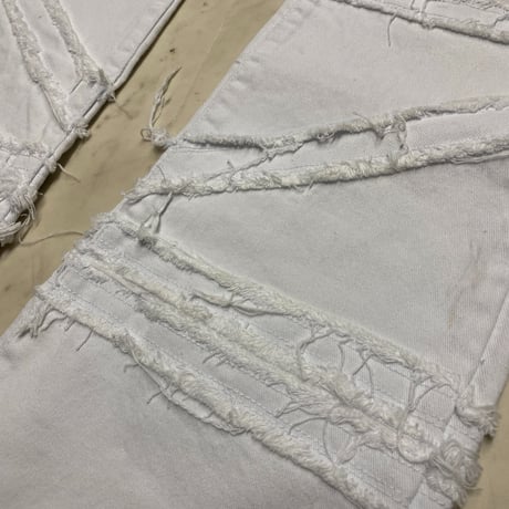 米国ブランド FWRD Denim NY ハイダメージ スタックドフレア デニム Stacked Jeans ホワイト (JNS65)