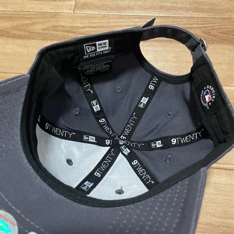 米国仕様 NEWERA ニューエラ 9Twenty MLB ロサンゼルス ドジャース LA Dodgers ストラップバックキャップ グラファイトグレー