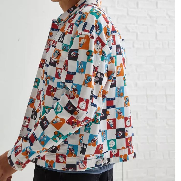 レア美品❗️トミージーンズ　デニムジャケット　裏地派手柄　バックロゴ刺繍　M 限定コレクション TOMMY JEANS スペースジャム LooneyTunes