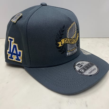 米国仕様 NEWERA ニューエラ Aフレーム 9Fifty LA Dodgers ドジャース ワールドシリーズ パレード Parade キャップ (950-265)