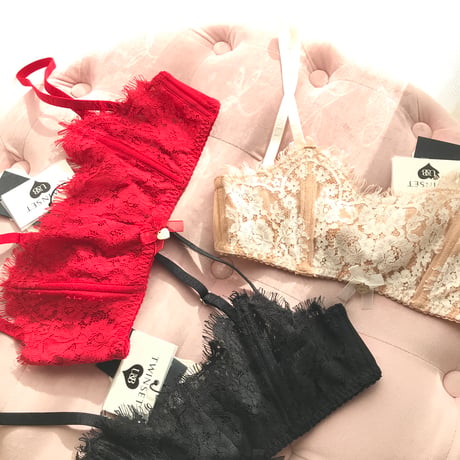 TWINSET ツインセット 【ストラップレス ノンパデッド ノンワイヤー バンドゥブラ＋ブラジリアンショーツのセット】※ベージュ・レッド・ブラックの３色からお選びいただけます