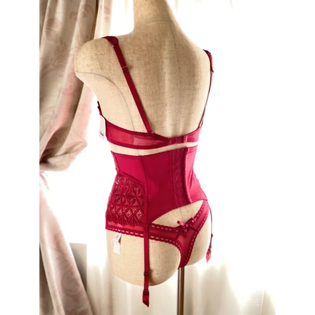 Aubade Bahia Couture オーバドゥ バイア クチュール 【お揃いのブラ＋タンガ＋ガーターベルトの3点セット】