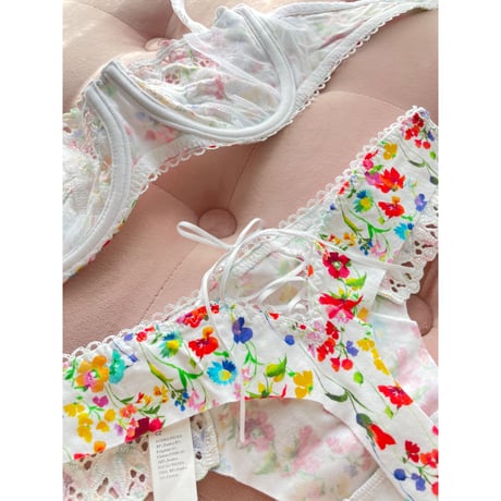 ★再入荷★ Aubade Bahia & Moi オーバドゥ バイア・エ・モワ 【お揃いのブラとボトムのセット】