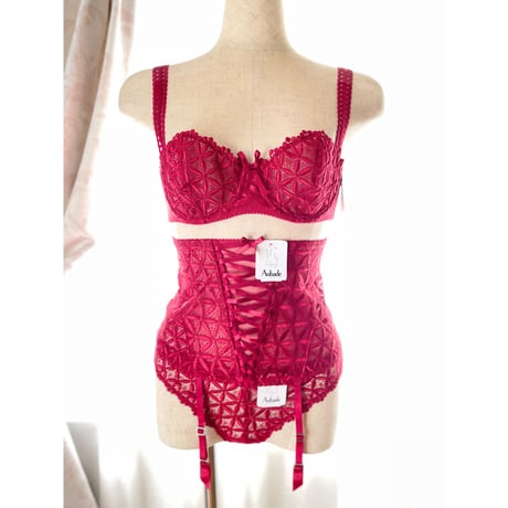 Aubade Bahia Couture オーバドゥ バイア クチュール 【お揃いのブラ＋タンガ＋ガーターベルトの3点セット】