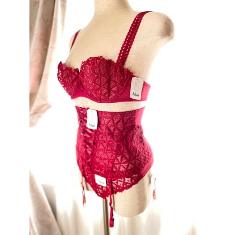 Aubade Bahia Couture オーバドゥ バイア クチュール 【お揃いのブラ＋タンガ＋ガーターベルトの3点セット】