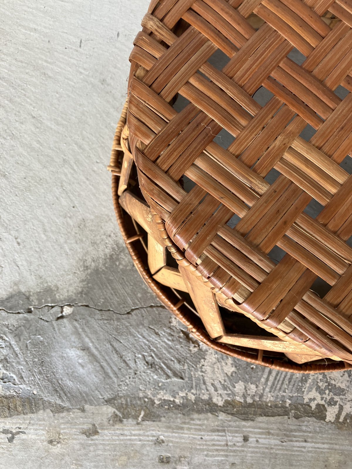 竹雕茶入 ラオス 竹のスツール | A | ONLINE STORE