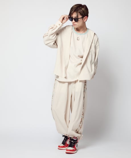 w side line shirt