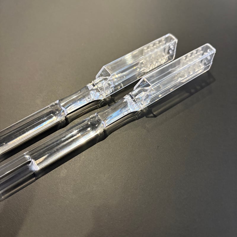 ガラス細工 歯の11点セット ほっこり家より ガラスの「歯」のご紹介です⭐︎ 手のひらサイズから爪