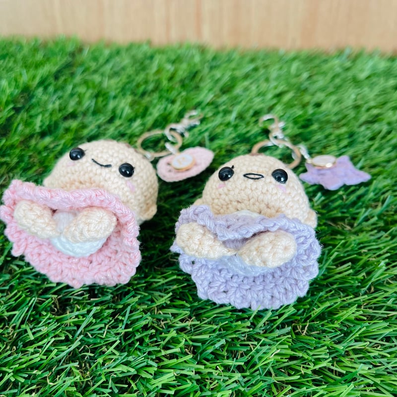 うちの子あみぐるみ♡赤ちゃんの選べるイニシャルチャーム付き | きゃろりの編み物雑貨店 うちの子あみぐるみ♡赤ちゃんの選べるイニシャルチャーム付き | きゃろりの編み物雑貨店