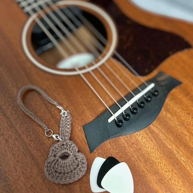 ミニ エレキギター 布ケース、ピックアップ 付き guitar pick case】ニットのギターピックケースキーホルダー