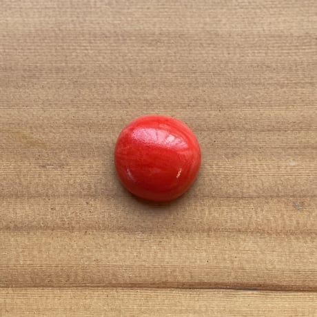 【１点もの】マカロンブローチ「緋色」