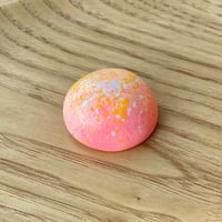 【1点もの】マカロンブローチVARIE「春陽」