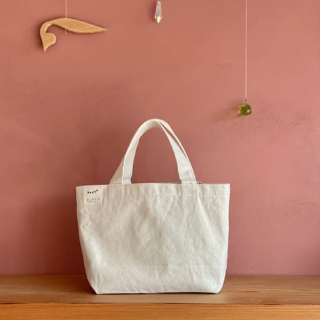 【１点もの】ねこの刺繍入り ミニトートバッグ