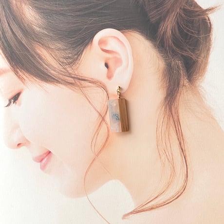 【1点もの】ククナピアス「白藍」（千葉県産山武杉）