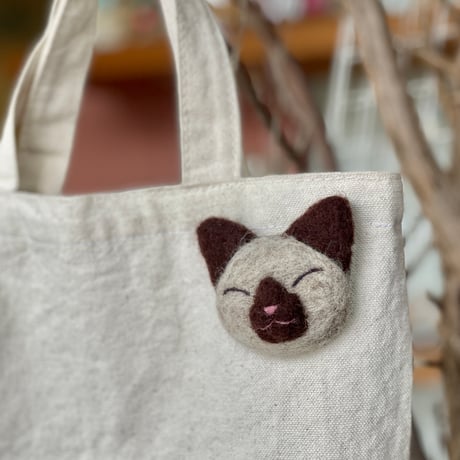 【1点もの】羊毛ブローチ「ねこ」