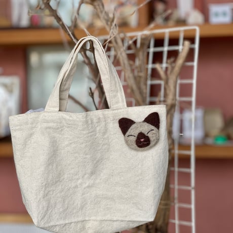 【1点もの】羊毛ブローチ「ねこ」