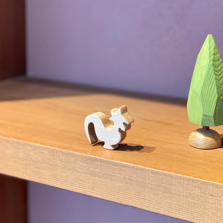 平たい動物「にわとり」